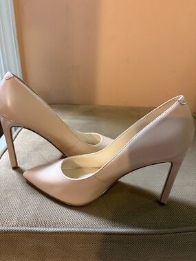 NWT Nine West Nude Pointed-Toe Stiletto Pumps
